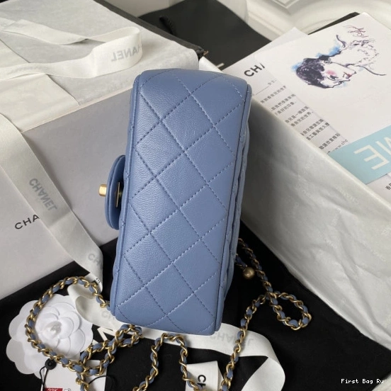 First Bag Ru FLAP CHANEL 17CM BAG 0818